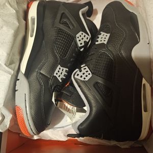 Air Jordan 4 Retro